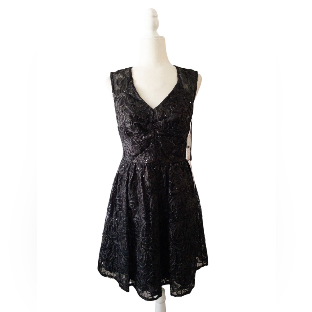 Y2K Decode 1.8 Black Sequin Lace Cocktail Dress Keyhole Back Flare SZ 6 Formal